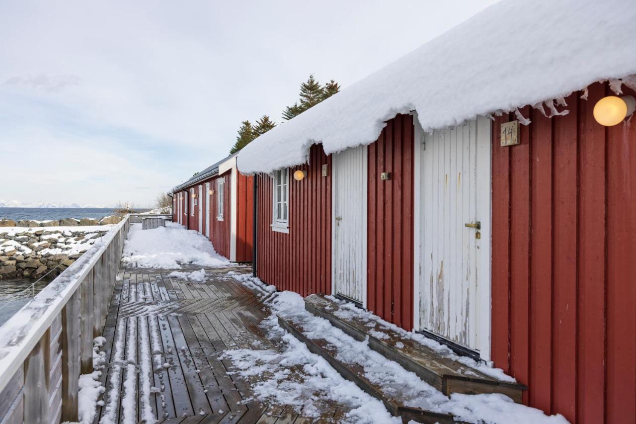 Hotel The Tide - Rorbuer à Sørvågen Extérieur photo