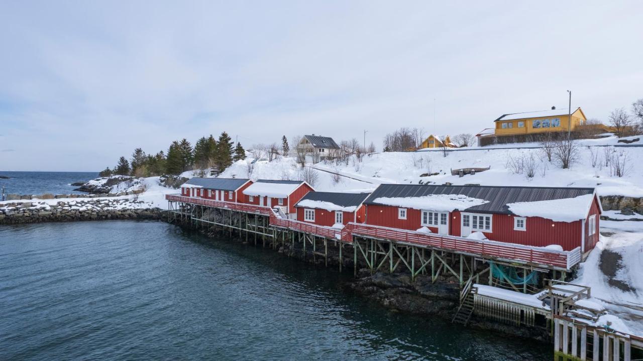 Hotel The Tide - Rorbuer à Sørvågen Extérieur photo
