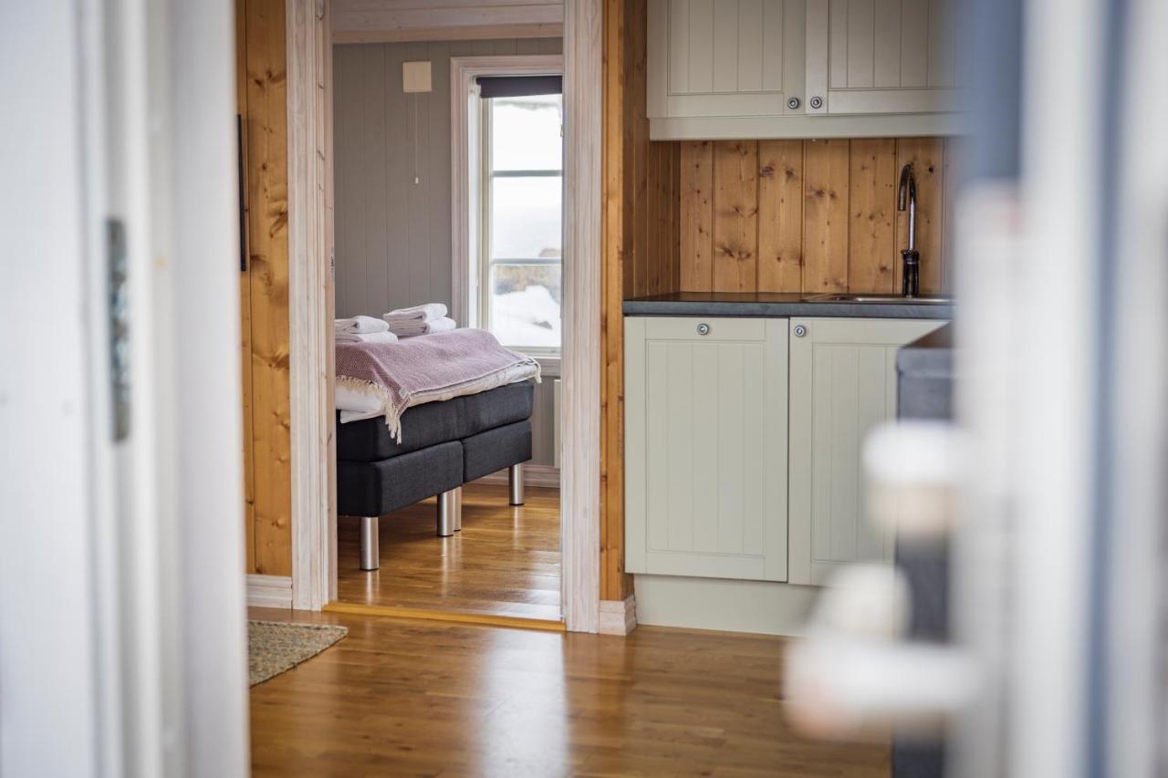 Hotel The Tide - Rorbuer à Sørvågen Extérieur photo