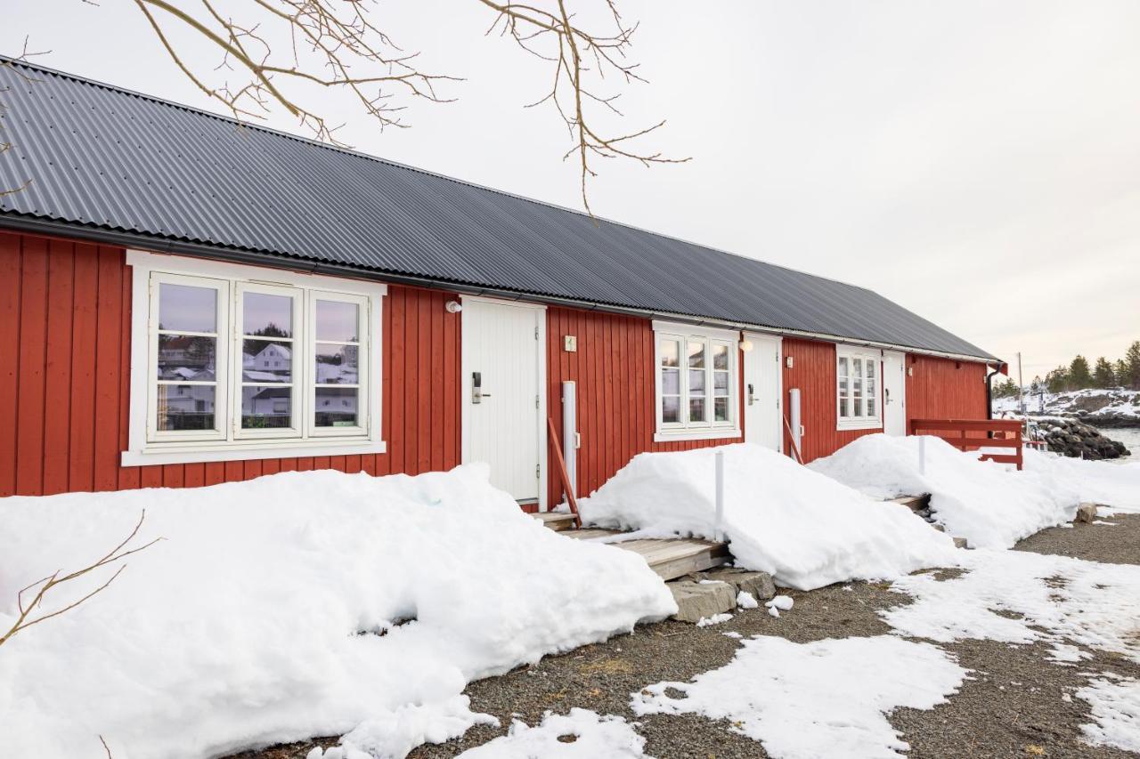 Hotel The Tide - Rorbuer à Sørvågen Extérieur photo