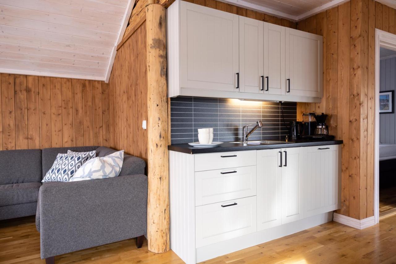 Hotel The Tide - Rorbuer à Sørvågen Extérieur photo