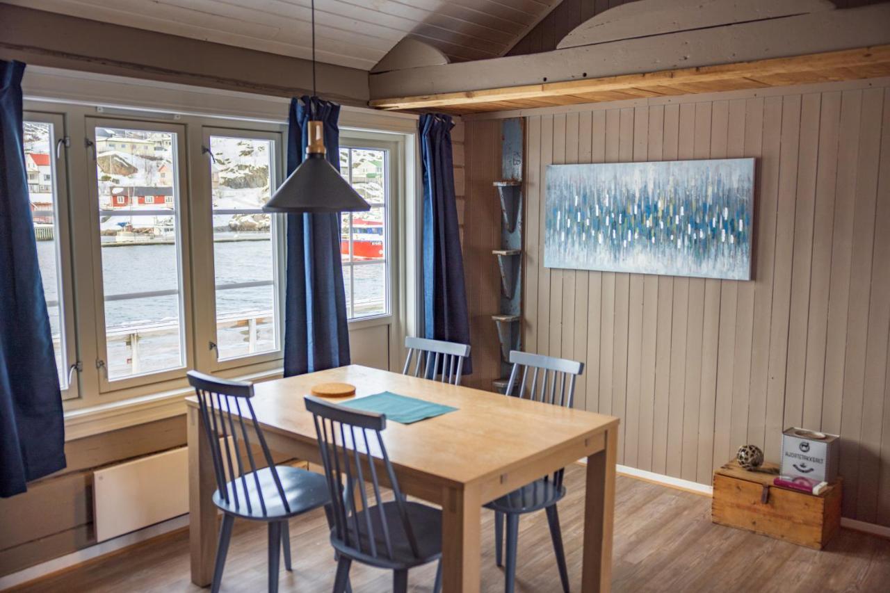 Hotel The Tide - Rorbuer à Sørvågen Extérieur photo