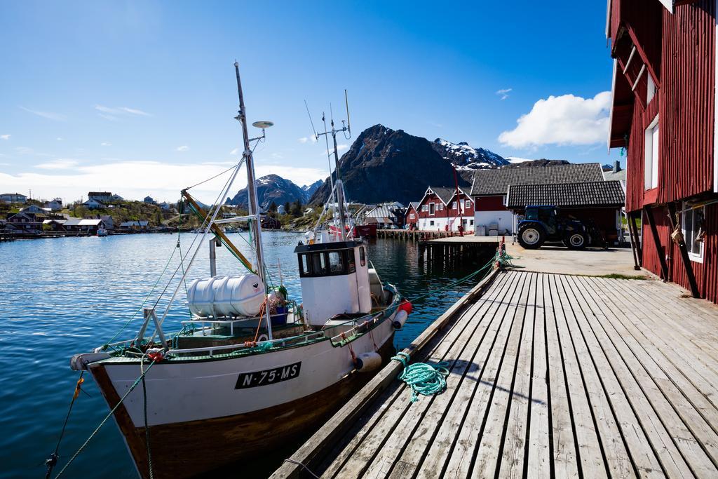 Hotel The Tide - Rorbuer à Sørvågen Extérieur photo